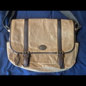NWOT canvas/leather Fossil messenger bag
